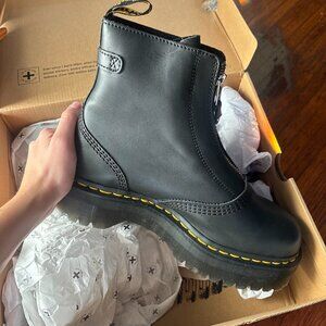 Dr Martens Jetta zip quad boots in black